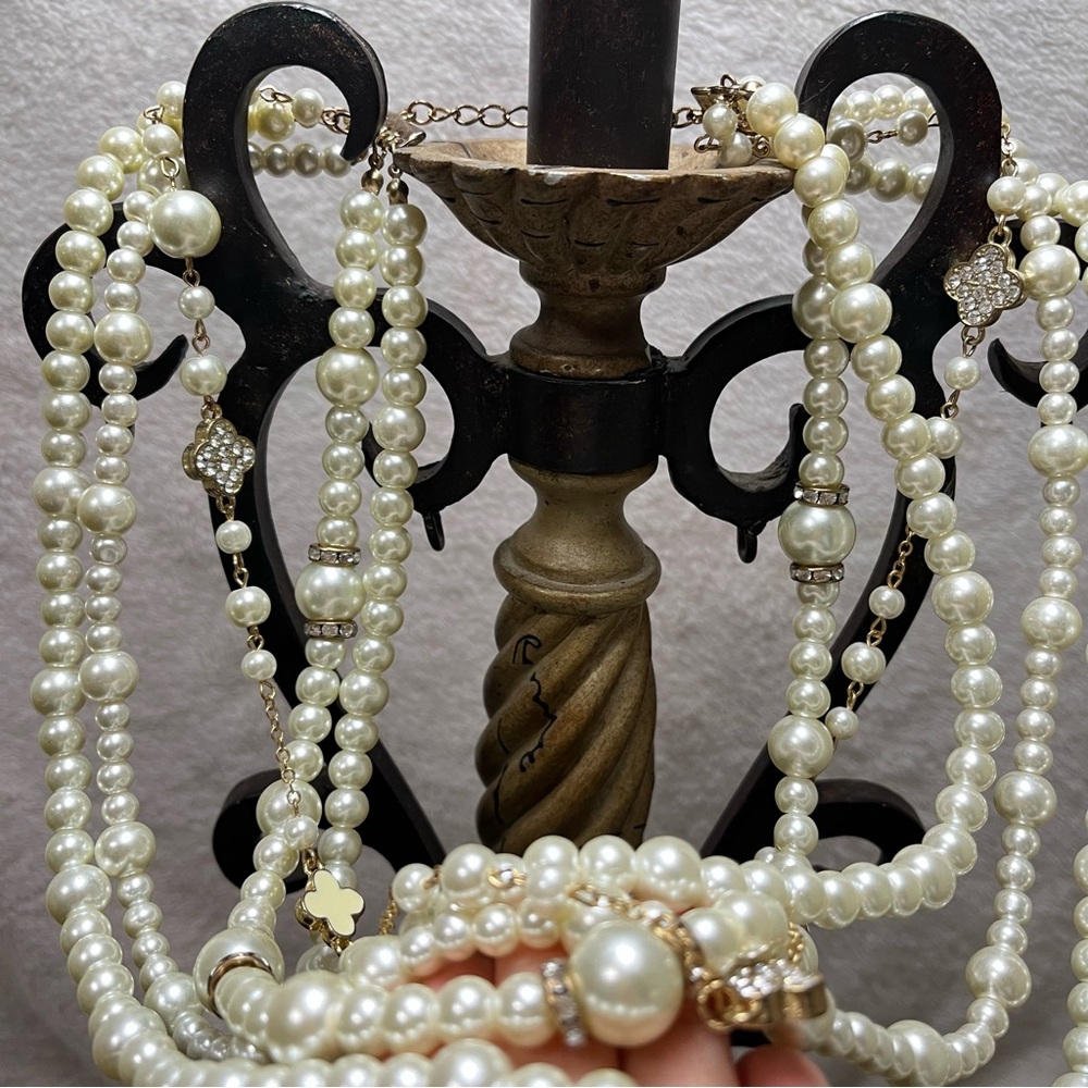 Vintage Multi-strand Layered Pearl & Crystals Statement Necklace W/Clover Charms - Picture 11 of 13